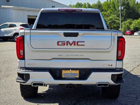 Used 2022 GMC Sierra 1500 AT4 w/ Technology Package AWD/4WD image 25
