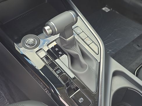 New 2026 Kia Niro EX image 28