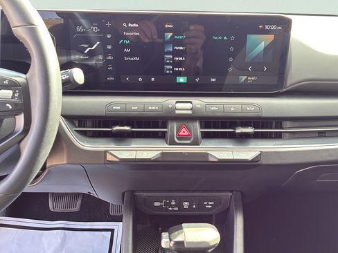 Used 2025 Kia K4 EX FWD image 29