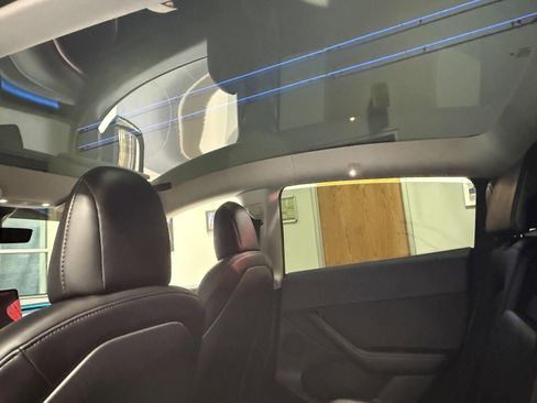 Used 2021 Tesla Model Y Performance image 16