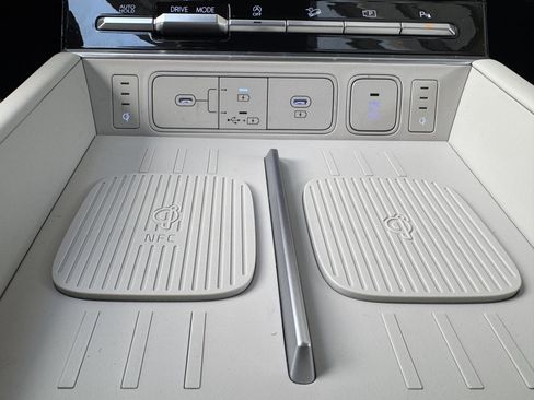 Used 2024 Hyundai Santa Fe Calligraphy image 26