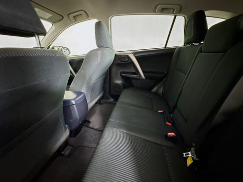 Used 2017 Toyota RAV4 LE FWD image 22