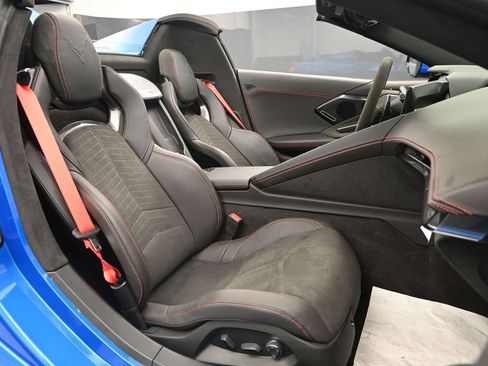 Used 2024 Chevrolet Corvette Stingray Premium Conv w/ Stealth Interior Trim Package RWD image 26