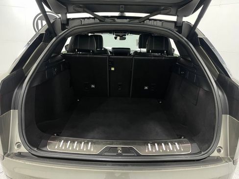 Used 2020 Land Rover Range Rover Velar R-Dynamic S image 28