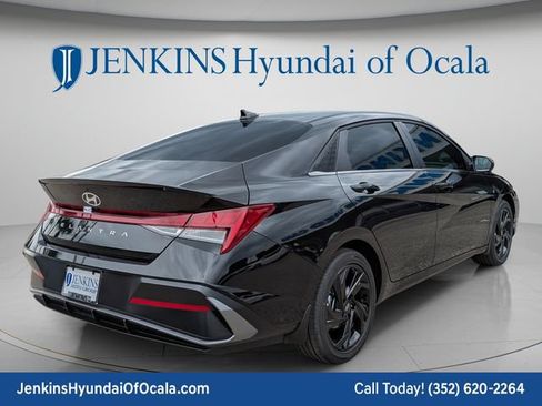 New 2026 Hyundai Elantra SEL Sport Premium FWD image 4