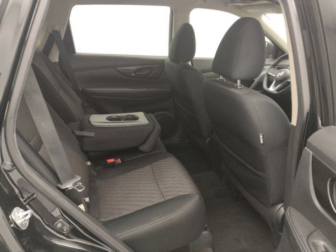 Used 2019 Nissan Rogue S image 19