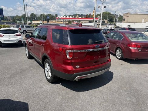 Used 2016 Ford Explorer XLT w/ Equipment Group 202A AWD/4WD image 6