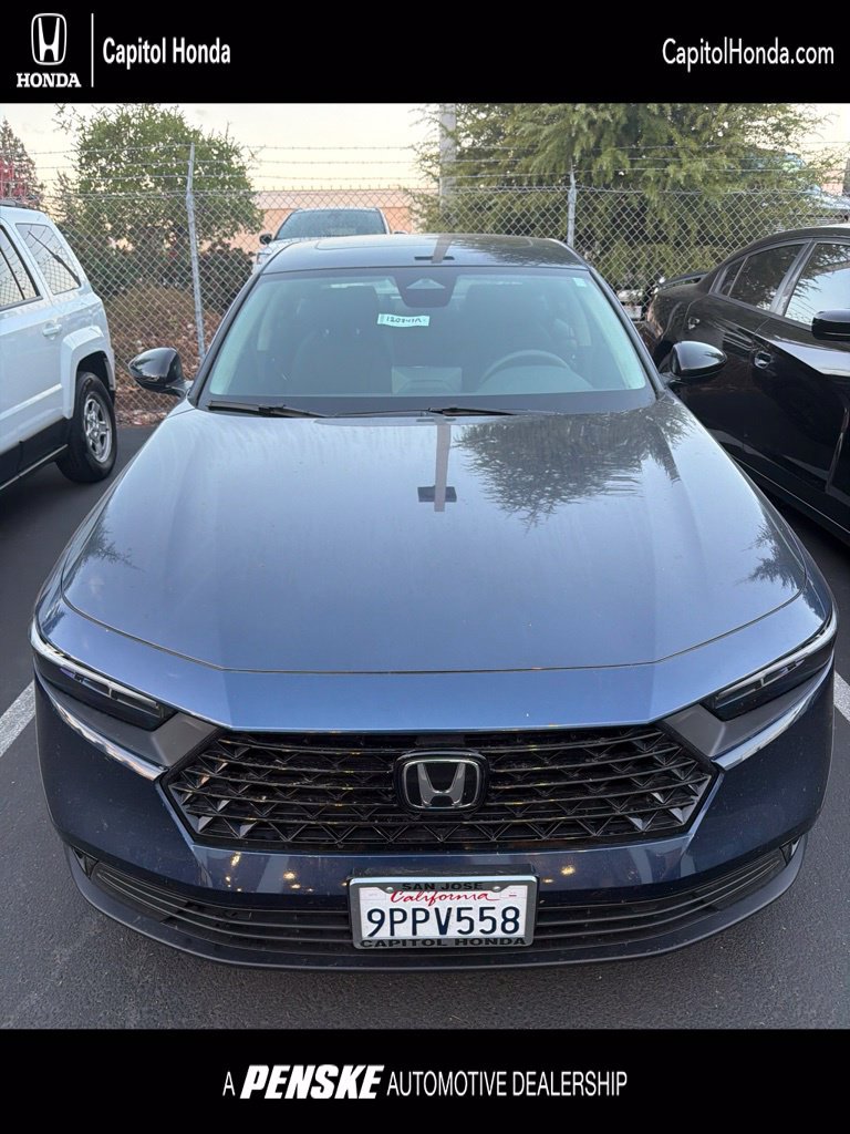 Certified 2025 Honda Accord SE image 1
