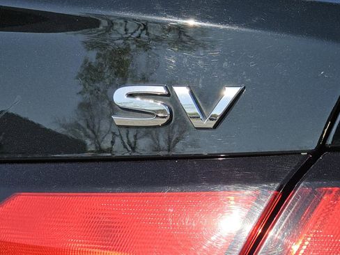 Used 2021 Nissan Versa SV image 8