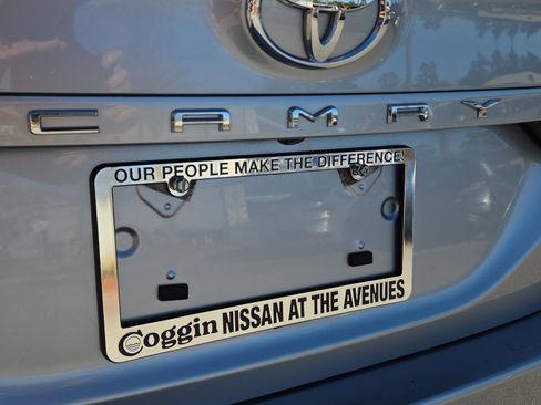 Used 2024 Toyota Camry SE image 15