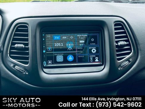 Used 2018 Jeep Compass Latitude w/ Cold Weather Group AWD/4WD image 19