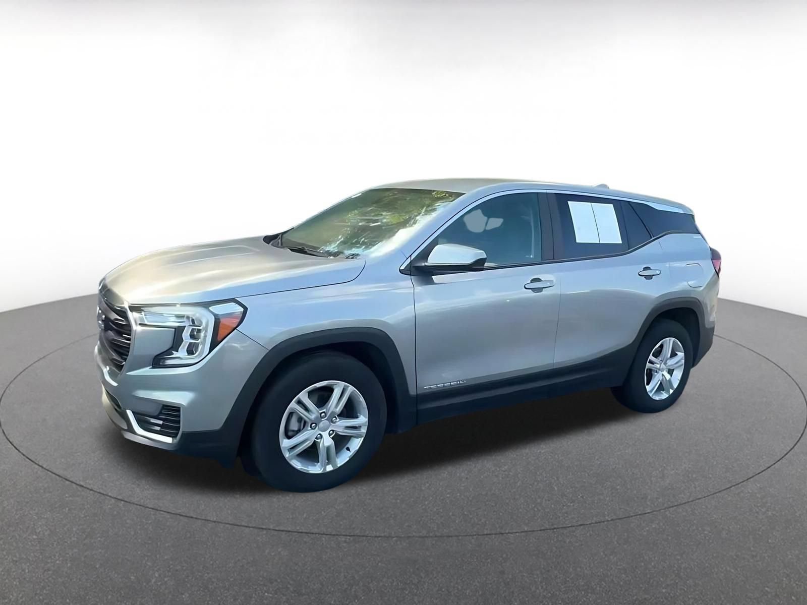 Used 2024 GMC Terrain SLE FWD image 7
