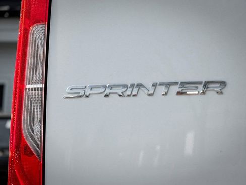 Used 2026 Mercedes-Benz Sprinter 2500 image 9