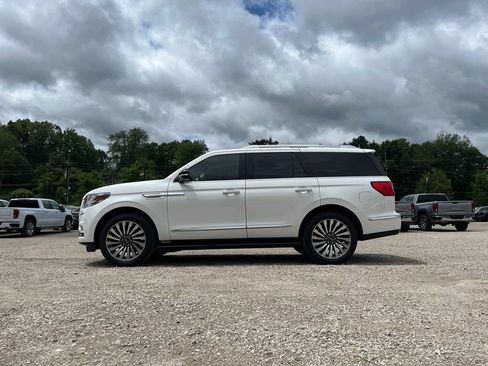 Used 2020 Lincoln Navigator Reserve w/ Luxury Package AWD/4WD image 16