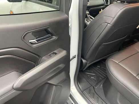 New 2025 GMC Canyon Elevation w/ Convenience Package image 35