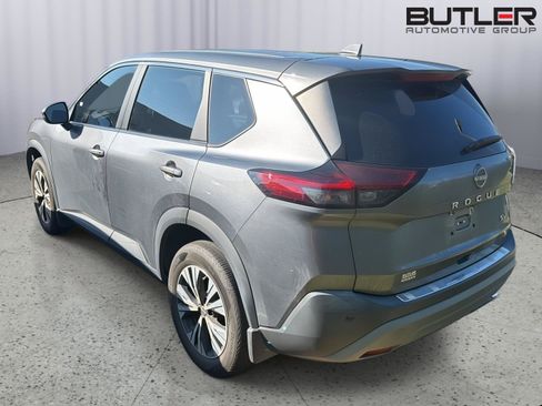 Used 2022 Nissan Rogue SV FWD image 10