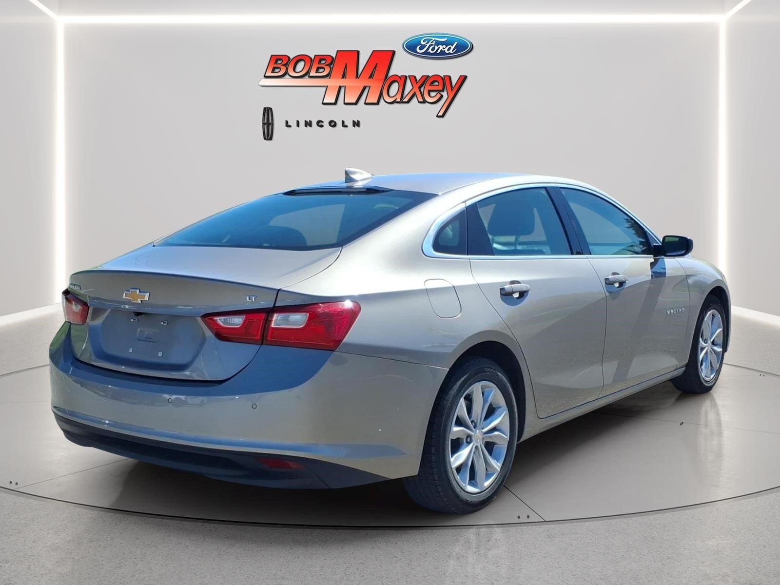 Used 2024 Chevrolet Malibu LT FWD image 4