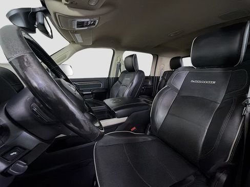 Used 2019 RAM 2500 Laramie AWD/4WD image 11