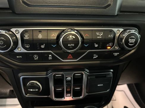 Used 2019 Jeep Wrangler Unlimited Sport S AWD/4WD image 20