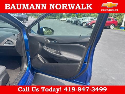 Used 2019 Chevrolet Cruze LT w/ Convenience Package FWD image 36