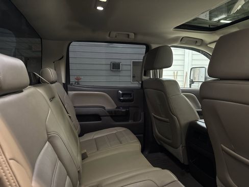 Used 2015 GMC Sierra 2500 Denali w/ Driver Alert Package image 32