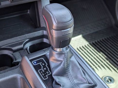 Used 2022 Toyota Tacoma TRD Off-Road w/ TRD Premium Off Road Package image 18