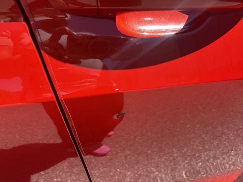 Used 2019 Volkswagen Tiguan SE image 17