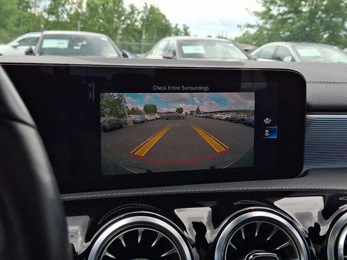 Certified 2022 Mercedes-Benz CLA 250 4MATIC image 20