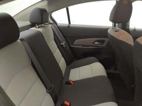 Used 2015 Chevrolet Cruze LS FWD image 19