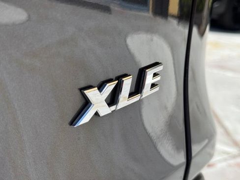 Used 2024 Toyota RAV4 XLE FWD image 9