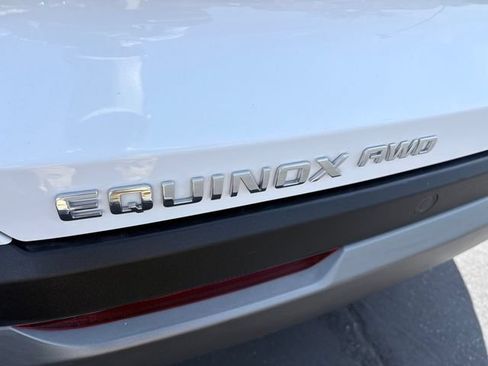 Used 2025 Chevrolet Equinox LT AWD/4WD image 25