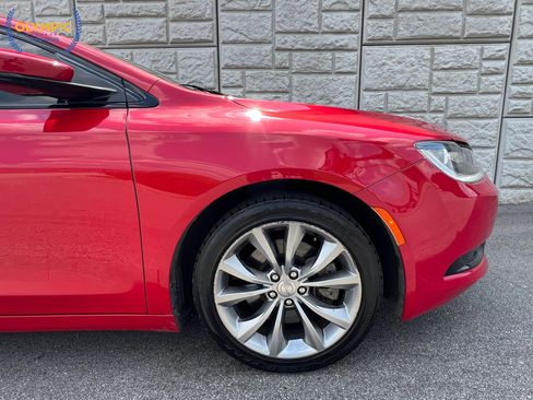 Used 2016 Chrysler 200 S w/ Comfort Group image 11