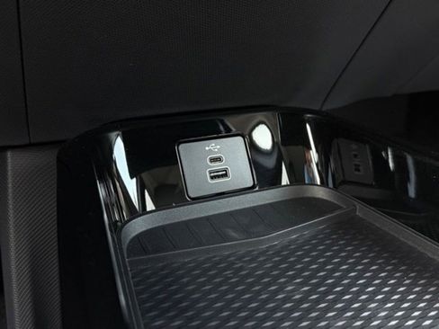 New 2025 Ford Mustang Mach-E Select w/ Comfort Package Lite image 30