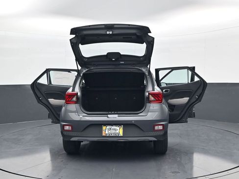 New 2026 Hyundai Venue SEL FWD image 32