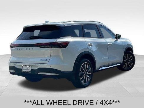 Certified 2026 INFINITI QX60 Luxe w/ Cargo Package AWD/4WD image 5
