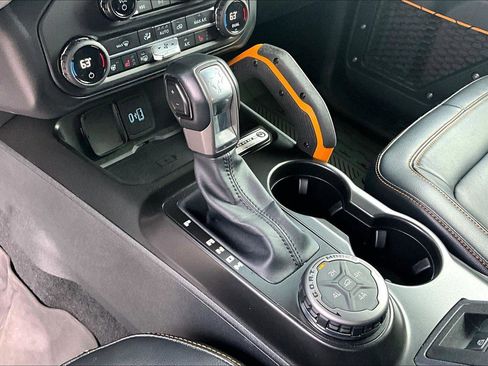 Used 2021 Ford Bronco Badlands image 14