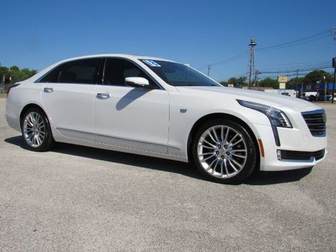 Used 2018 Cadillac CT6 Premium Luxury w/ Super Cruise Package image 3
