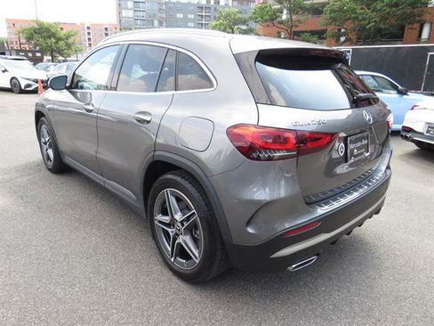 Used 2023 Mercedes-Benz GLA 250 4MATIC image 2