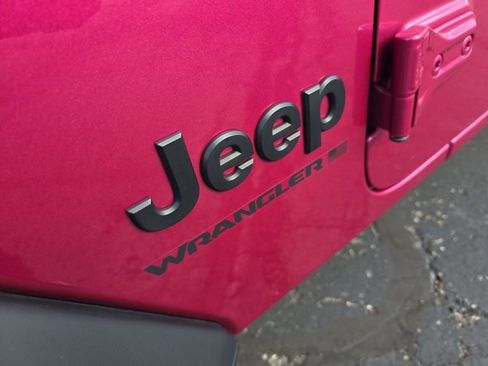 Used 2024 Jeep Wrangler Sport S image 50