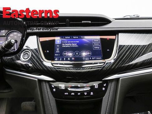 Used 2023 Cadillac XT6 Premium Luxury image 12
