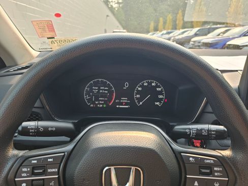 Used 2023 Honda CR-V LX image 23