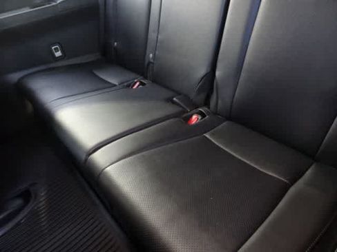 Used 2025 Toyota Grand Highlander AWD image 18