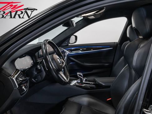 Used 2022 BMW M5 w/ Executive Package image 27