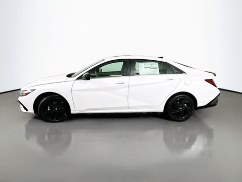 New 2026 Hyundai Elantra SEL Sport Premium image 4