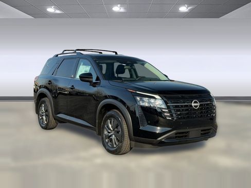 New 2026 Nissan Pathfinder SV AWD/4WD image 7