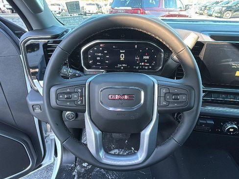 New 2026 GMC Sierra 1500 Elevation image 15