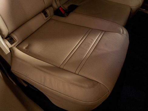 Used 2023 Porsche Cayenne Turbo w/ Premium Package Plus (PI3) image 33