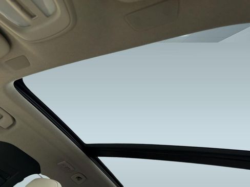 Used 2024 Volvo XC40 B5 Plus w/ Protection Package Premier image 15