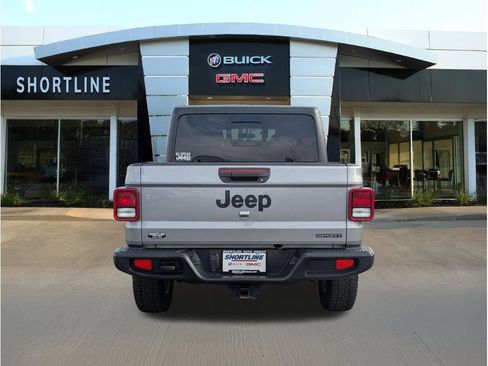 Used 2020 Jeep Gladiator Sport w/ Quick Order Package 24S AWD/4WD image 4