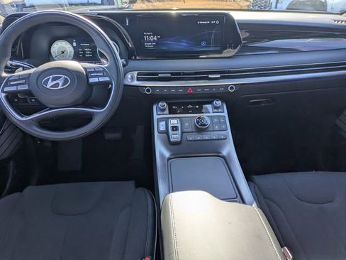 Used 2025 Hyundai Palisade Calligraphy image 17